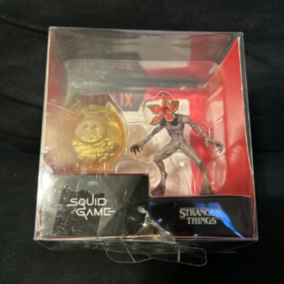 Netflix Squid Game / Stranger Things Miniature Figures In Box - Picture 1 of 1